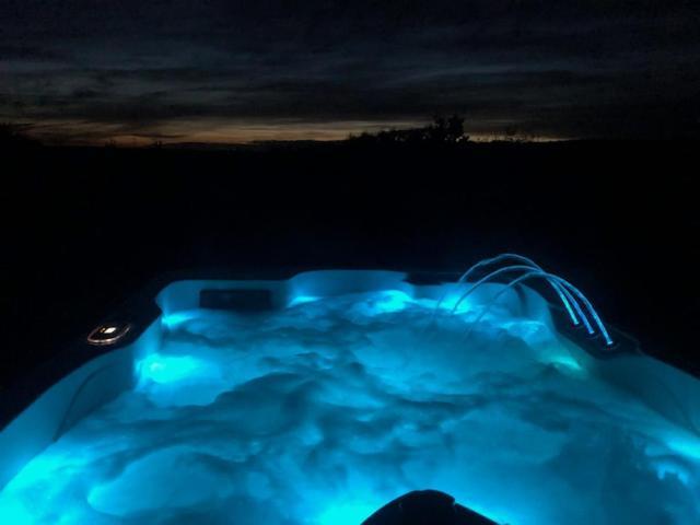 Le Spa Est Dans Le Pre Trigueres 外观 照片